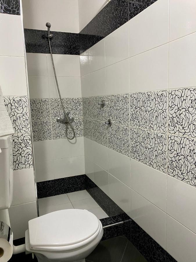 Hotel Bojko Vlore Bagian luar foto