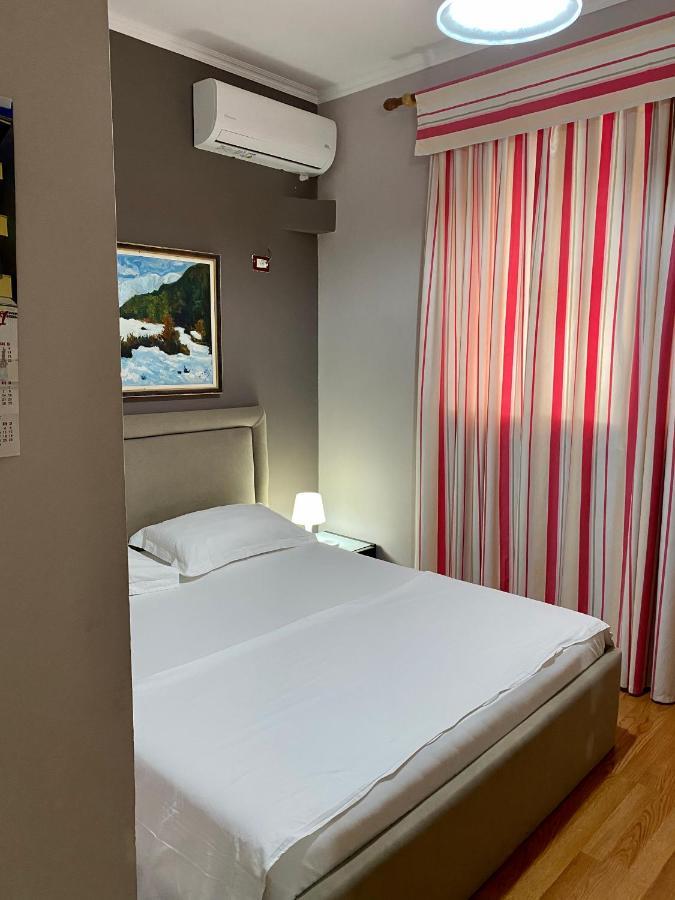 Hotel Bojko Vlore Bagian luar foto