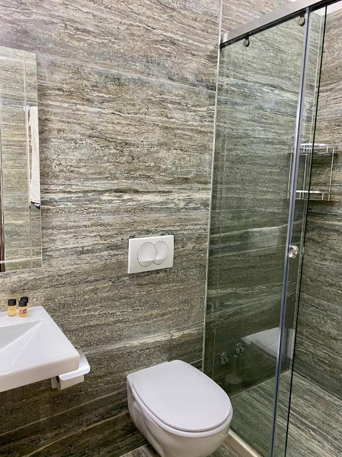 Hotel Bojko Vlore Bagian luar foto