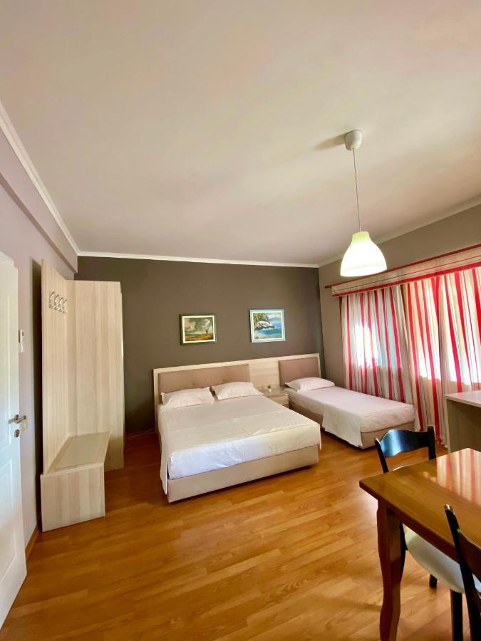 Hotel Bojko Vlore Bagian luar foto