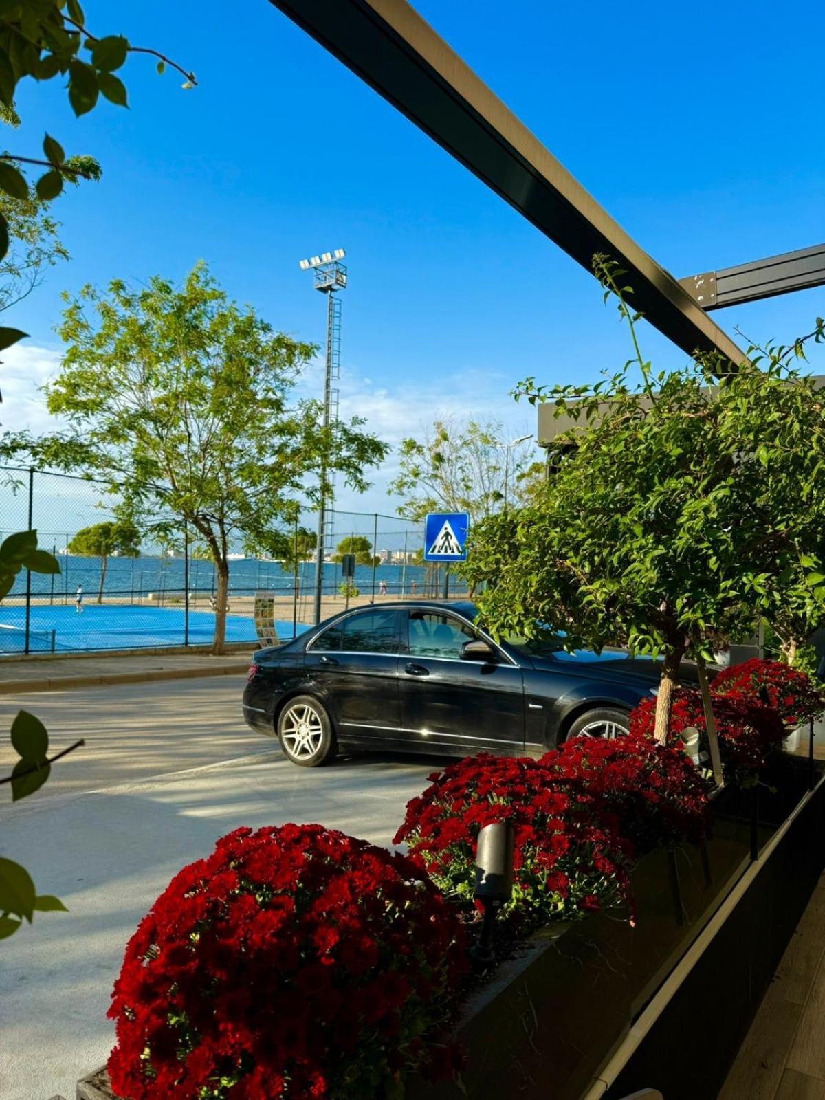 Hotel Bojko Vlore Bagian luar foto
