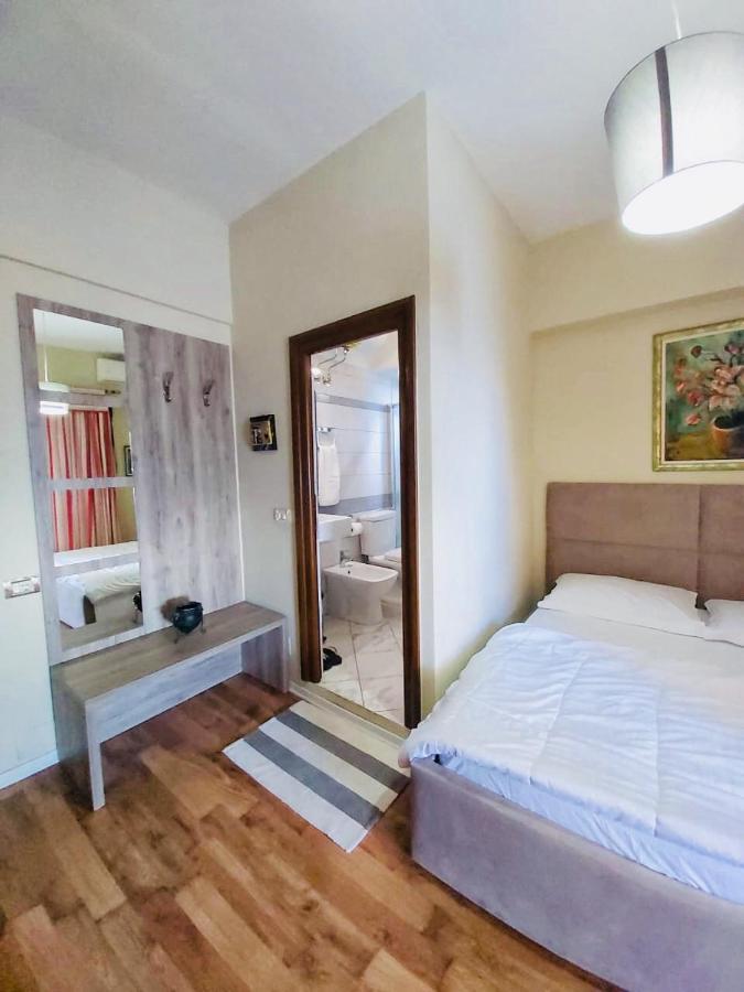 Hotel Bojko Vlore Bagian luar foto