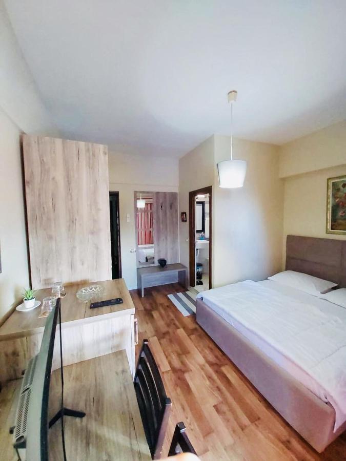 Hotel Bojko Vlore Bagian luar foto